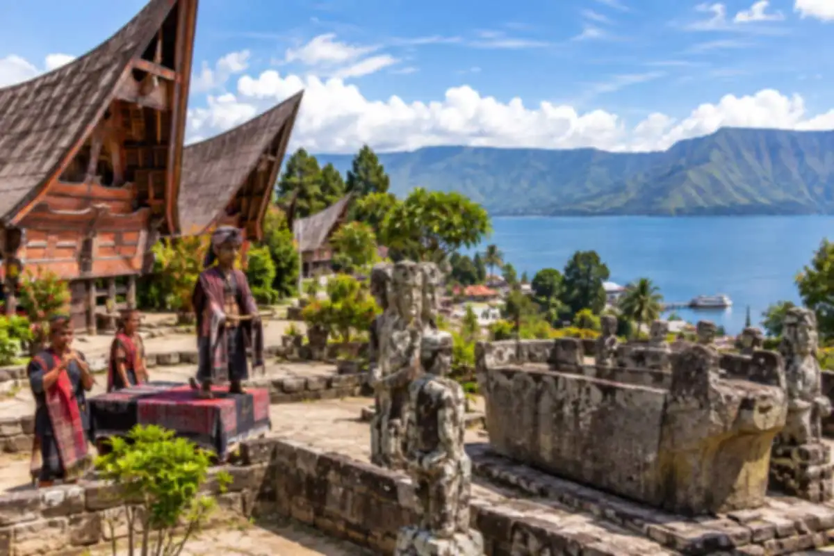 Desa Wisata Tomok di Pulau Samosir: Sejarah, Budaya dan Daya Tarik Wisata
