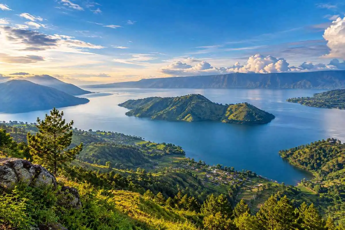 Geopark Kaldera Toba: Menelusuri Jejak Sejarah Bumi di Jantung Sumatera Utara