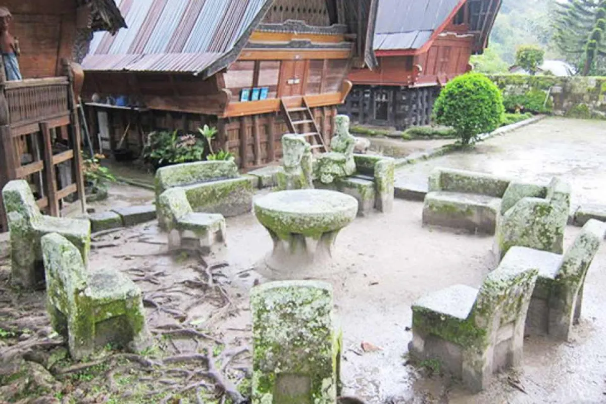 Parapat – Samosir Island Tour (BLD)