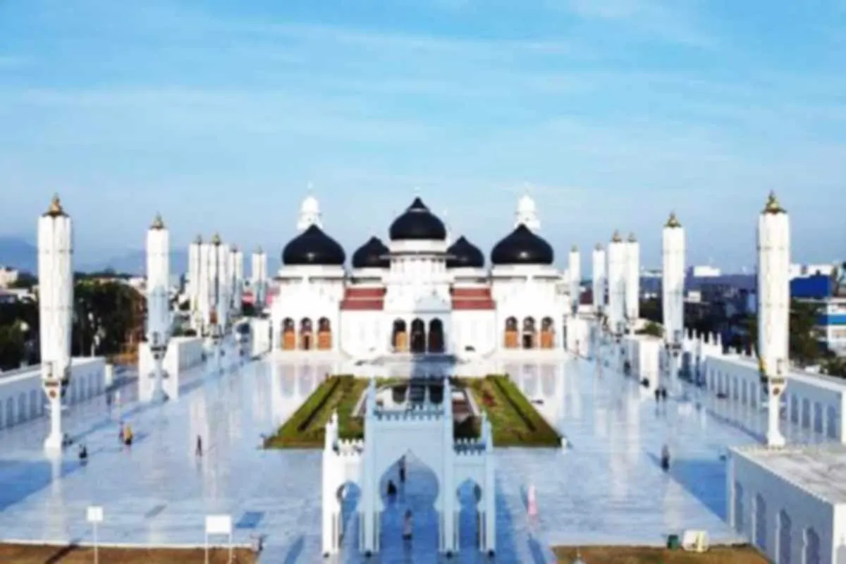 Paket Tour Aceh Sabang 4 Hari 3 Malam – Wisata Banda Aceh dan Pulau Weh